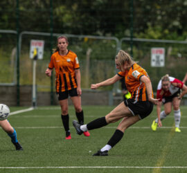 London Bees V Woking-15