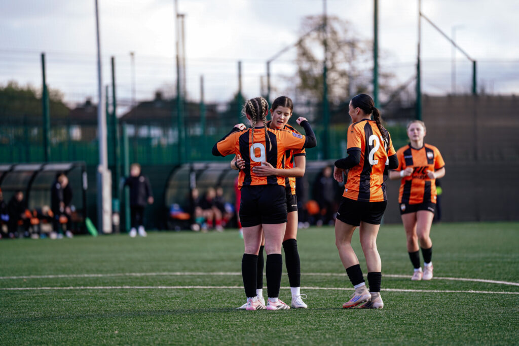 MATCH REPORT | DARTFORD 2-3 LONDON BEES