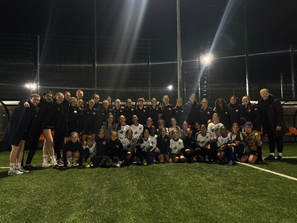 WHETSTONE WILDCATS TRAIN WITH THE LONDON BEES