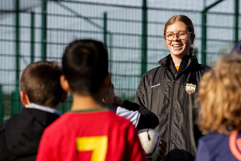 LONDON BEES AND ACADEMY SCHOLARS VISIT HIVE FOUNDATION CAMPS