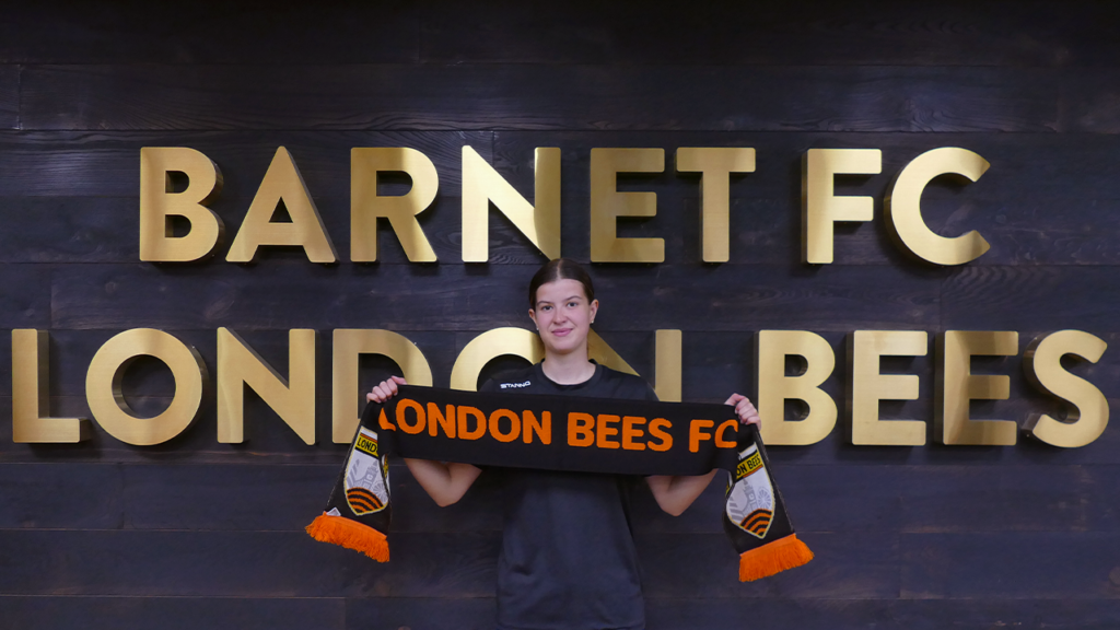 FRANCESCA VIGO REJOINS THE BEES