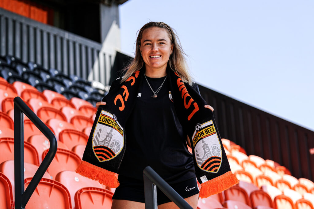 ABBIE BENSTED RETURNS TO THE BEES