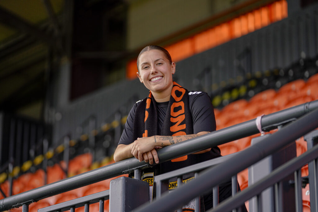 RUBIE SMITH JOINS THE BEES
